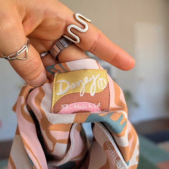 Dazey LA Abstract Floral Crop Tank - Pink, Peach & Teal - Picture 6 of 9